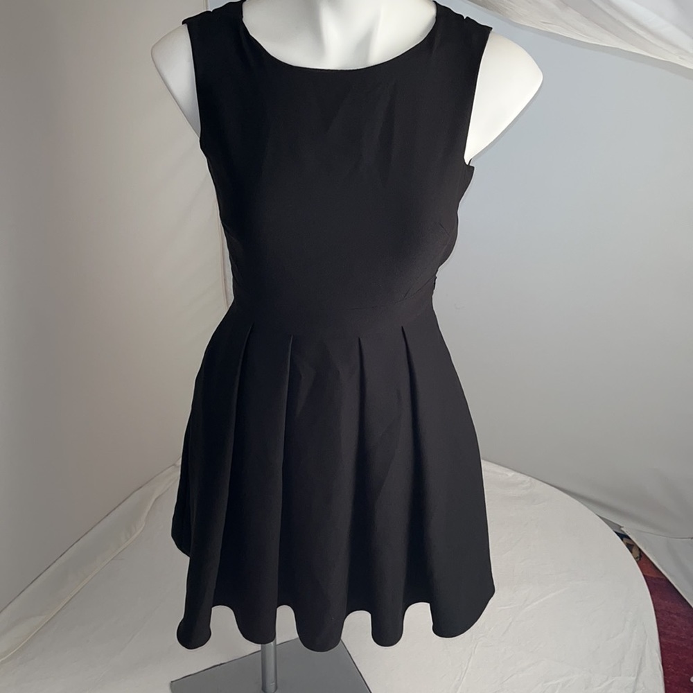 Kate Spade crepe bow back formal cocktail dress black 00 - Picture 3 of 11